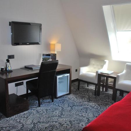 Van Der Valk Hotel Den Haag - Voorschoten Exteriör bild