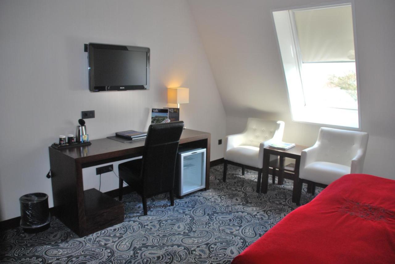 Van Der Valk Hotel Den Haag - Voorschoten Exteriör bild