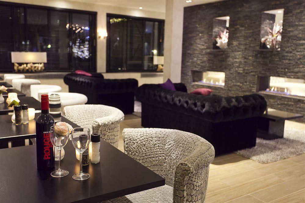 Van Der Valk Hotel Den Haag - Voorschoten Exteriör bild