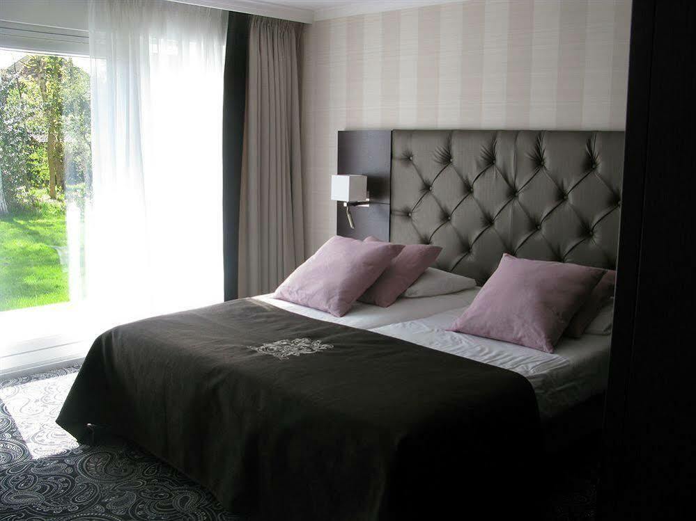 Van Der Valk Hotel Den Haag - Voorschoten Exteriör bild